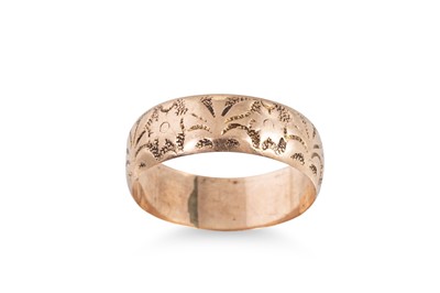 Lot 14 - A VICTORIAN WEDDING BAND, Birmingham 1841,...