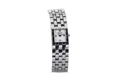 Lot 432 - A LADY'S RAYMOND WEIL WRIST WATCH, bracelet...