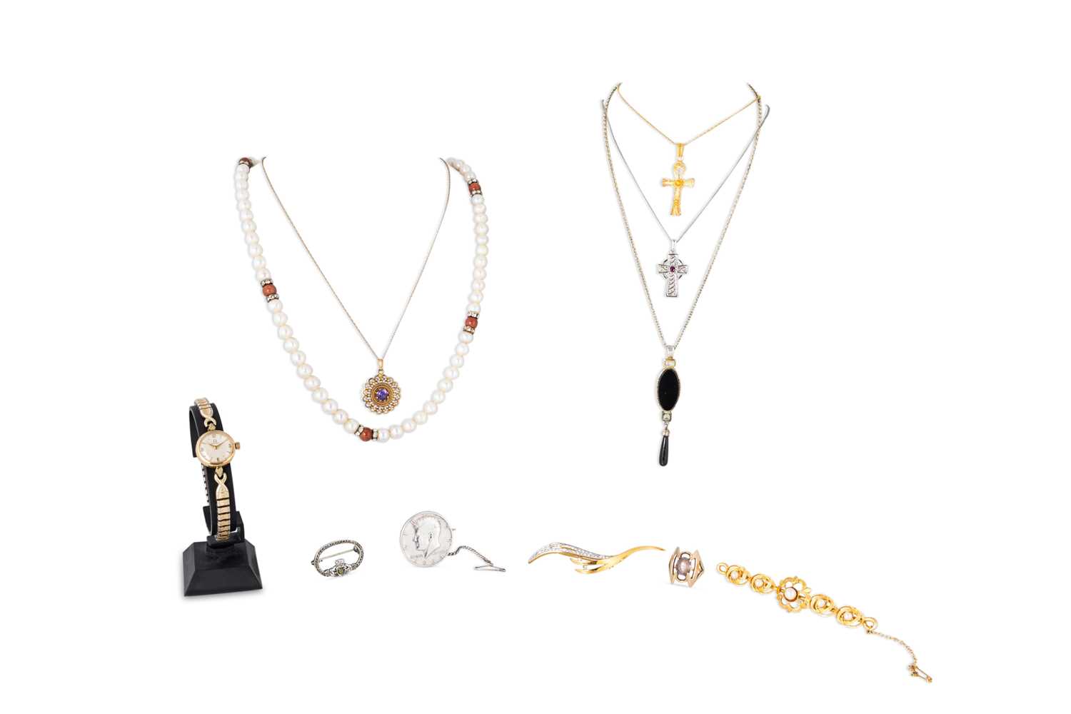 Lot 182 - A COLLECTION OF JEWELLERY, to include a 9ct...