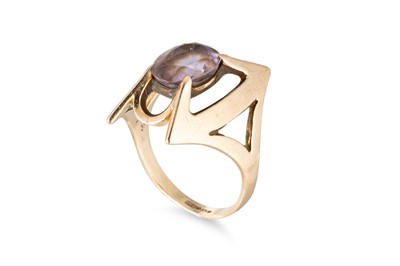 Lot 182 - A COLLECTION OF JEWELLERY, to include a 9ct...