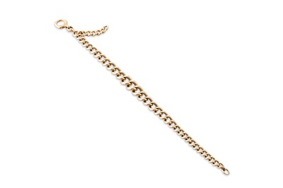 Lot 129 - AN ANTIQUE GOLD GRADUATED CURB LINK BRACELET,...