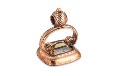 Lot 12 - AN ANTIQUE STONE SET SEAL, mounted in yellow...