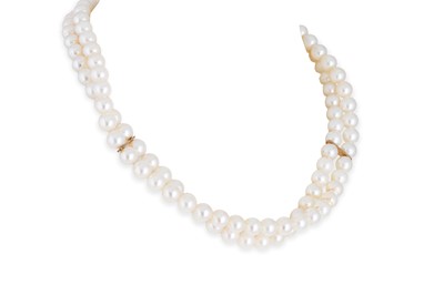 Lot 25 - A TWIN ROW CULTURED PEARL CHOKER, pearl set...