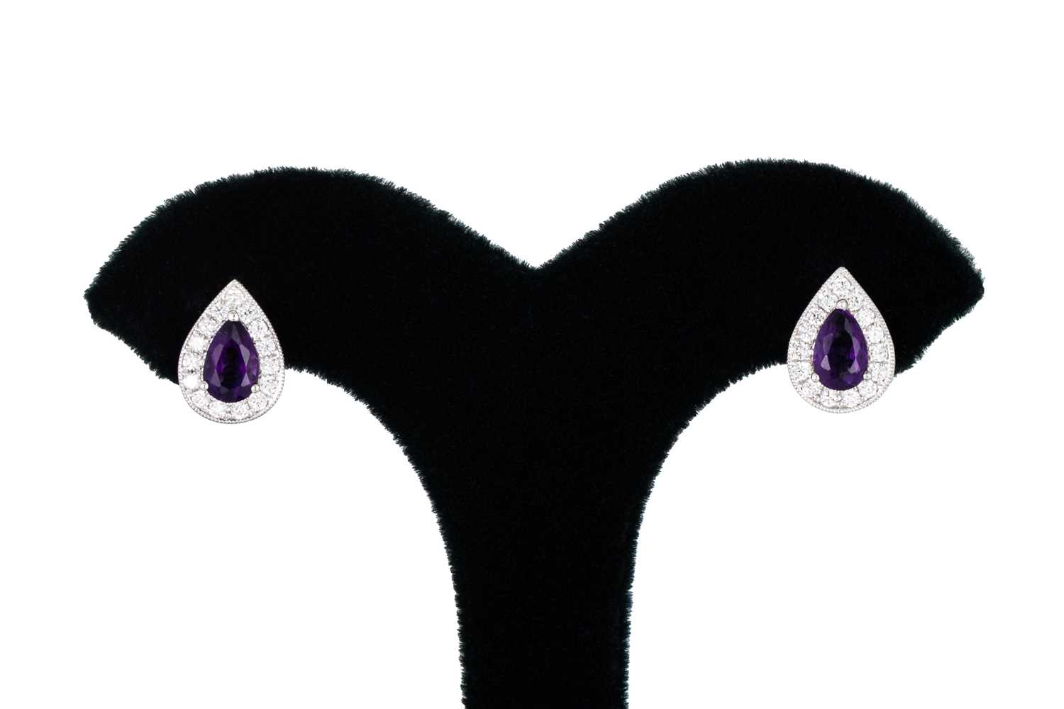 Lot 26 - A PAIR OF DIAMOND AND AMETHYST CLUSTER...