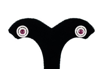 Lot 29 - A PAIR OF DIAMOND AND RUBY CLUSTER EARRINGS,...