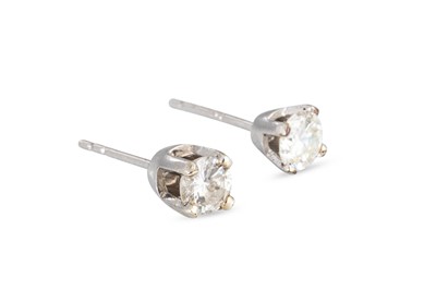Lot 30 - A PAIR OF WHITE GOLD DIAMOND STUD EARRINGS,...