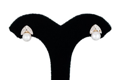 Lot 31 - A PAIR OF  9CT GOLD PEARL AND DIAMOND CLUSTER...