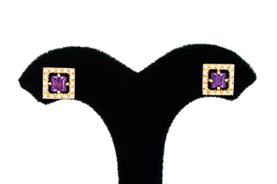 Lot 32 - A PAIR OF 18CT GOLD DIAMOND AND AMETHYST...