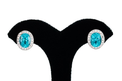 Lot 107 - A PAIR OF  DIAMOND AND APATITE EARRINGS, the...