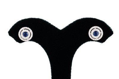 Lot 112 - A PAIR OF DIAMOND AND SAPPHIRE CLUSTER...