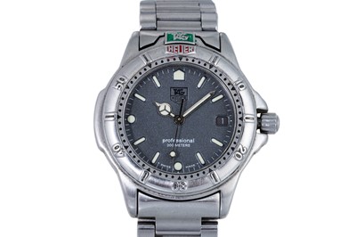 Lot 335 - A TAG HEUER BRACELET STRAP WRIST WATCH, grey...