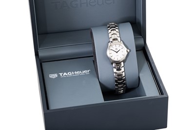 Lot 341 - A TAG HEUER WRIST WATCH, stainless steel strap,...
