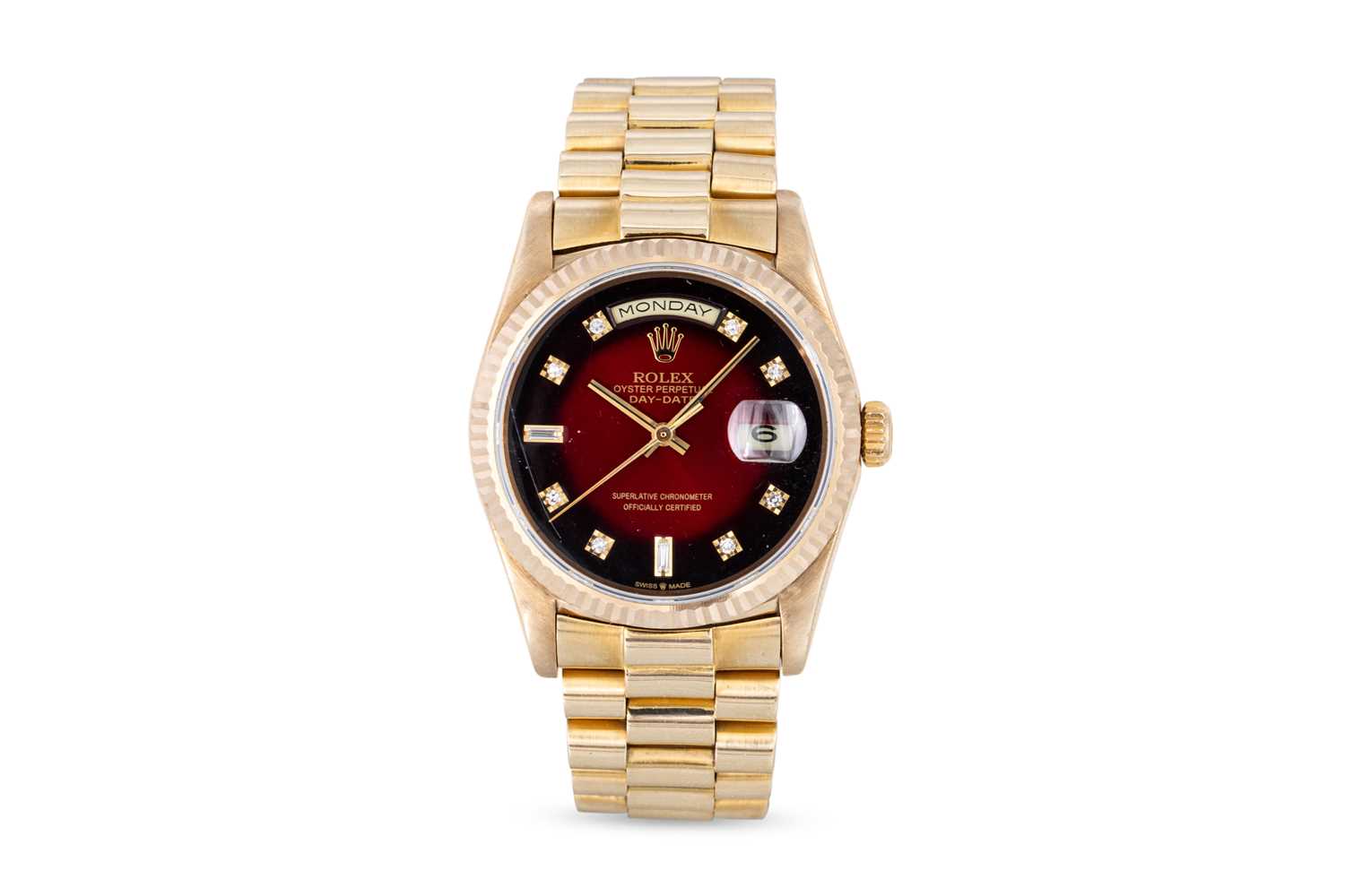 Lot 330 - A MIDSIZE 18CT GOLD ROLEX OYSTER PERPETUAL DAY-...