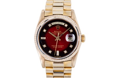 Lot 330 - A MIDSIZE 18CT GOLD ROLEX OYSTER PERPETUAL DAY-...