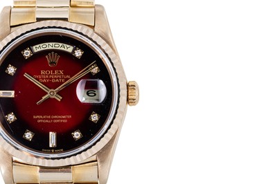 Lot 330 - A MIDSIZE 18CT GOLD ROLEX OYSTER PERPETUAL DAY-...