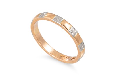 Lot 162 - THREE 18CT YELLOW GOLD RINGS, gw 10 g. (10.05 g.)