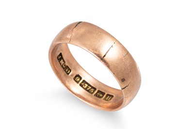 Lot 175 - A COLLECTION OF GOLD RINGS FOR RECYCLING, 3 x...