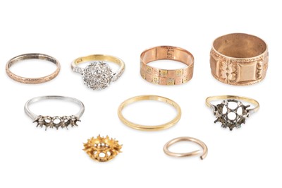 Lot 391 - A COLLECTION OF GOLD ITEMS, to include 3 x 9ct...
