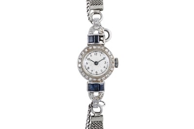 Lot 395 - AN ART DECO PLATINUM DIAMOND AND SYNTHETIC...