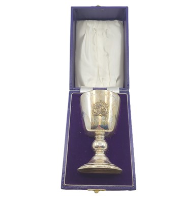 Lot 189 - TWO CASED STERLING SILVER CUPS, silver Jubilee