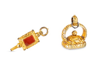Lot 97 - A 19TH CENTURY ROLLED GOLD FOB, the carnelian...