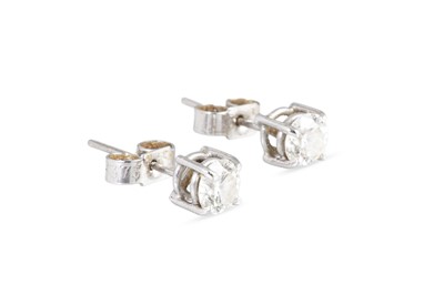 Lot 56 - A PAIR OF DIAMOND STUD EARRINGS, the brilliant...