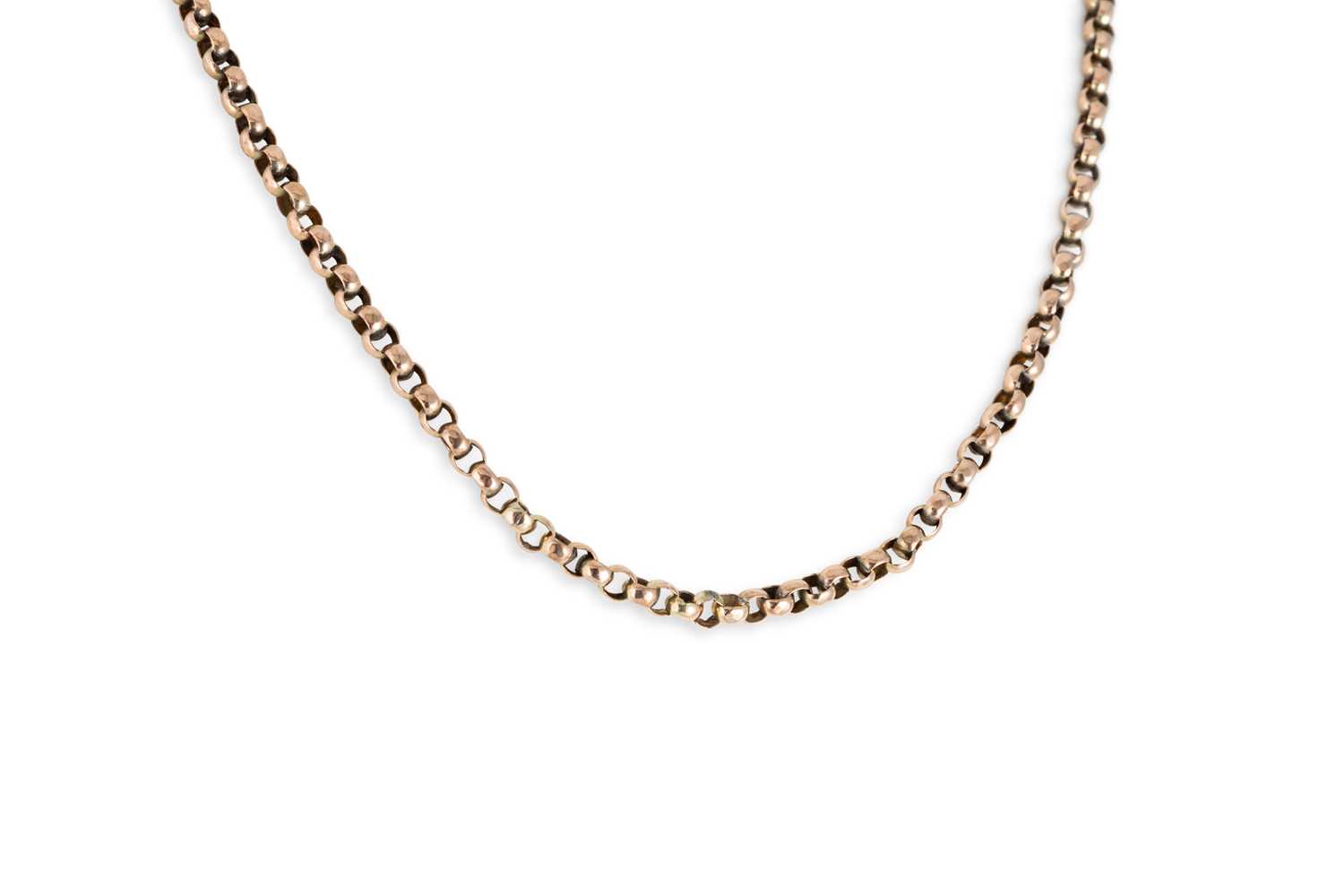 Lot 61 - AN ANTIQUE 9CT YELLOW GOLD BELCHER LINK...