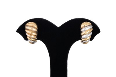 Lot 268 - A PAIR OF GADROONED 9CT GOLD EARRINGS, 1.9 g.