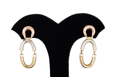 Lot 270 - A PAIR OF 9CT GOLD SNAFFLE EARRINGS, 3.3 g.