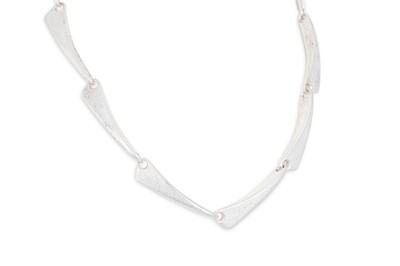 Lot 276 - A SILVER IRISH DESIGN NECKLACE, (.925) by...