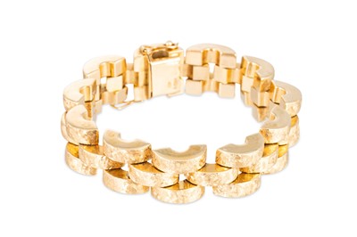 Lot 115 - A VINTAGE 18CT GOLD BRICK LINK BRACELET,...