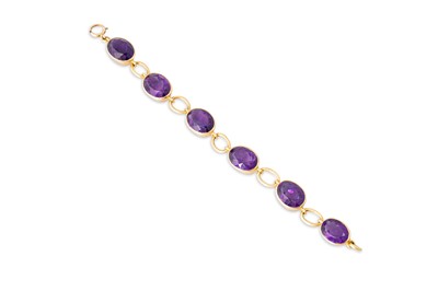 Lot 99 - A VINTAGE IRISH AMETHYST BRACELET, in 18ct...