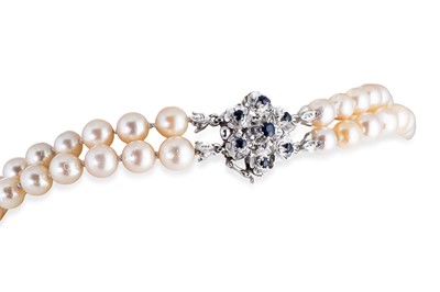 Lot 120 - A TWO STRANDED CULTURED PEARL NECKLACE, with...