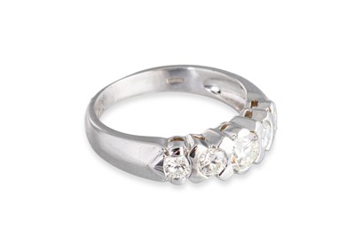 Lot 123 - A VINTAGE FIVE STONE DIAMOND RING, the...