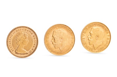 Lot 431 - 3 X HALF GOLD SOVEREIGN ENGLISH COINS, EF 1912,...