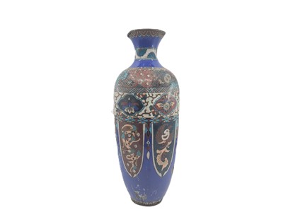Lot 386 - A VINTAGE CLISSONNÉ VASE, with oriental...