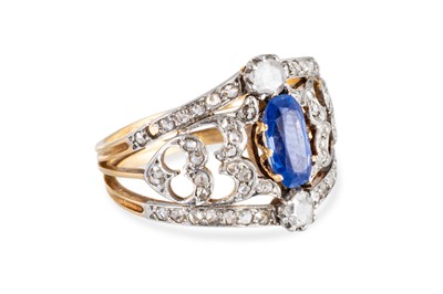 Lot 313 - AN IMPORTANT UNHEATED KASHMIR SAPPHIRE AND...