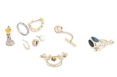 Lot 68 - A COLLECTION OF COSTUME JEWELLERY, 3...