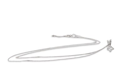 Lot 9 - A DIAMOND SET PENDANT, the princess cut...