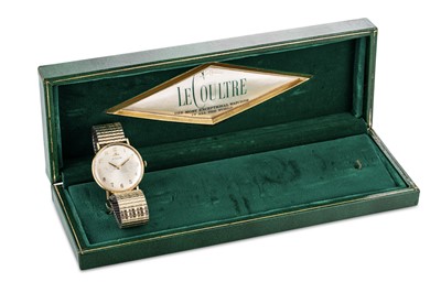 Lot 468 - A GENT'S VINTAGE MID 20TH CENTURY 18CT GOLD...