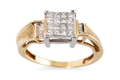 Lot 45 - A DIAMOND CLUSTER RING, set with princess cut...