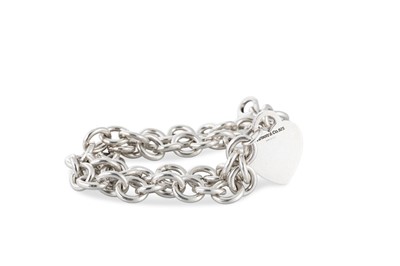 Lot 20 - A TIFFANY & CO SILVER CHAIN NECKLACE, with...
