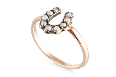 Lot 25 - A VICTORIAN SEED PEARL SET RING, in the form...