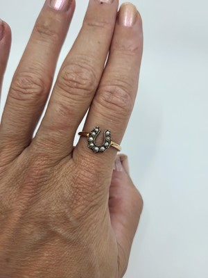 Lot 25 - A VICTORIAN SEED PEARL SET RING, in the form...