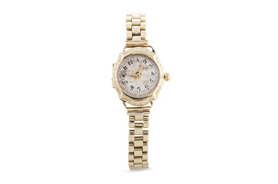 Lot 462 - A LADY'S VINTAGE GOLD WRIST WATCH,...
