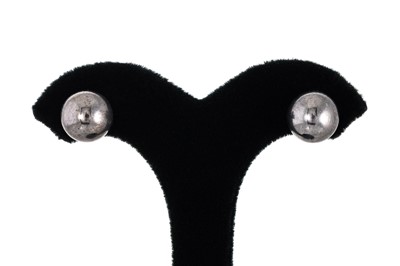 Lot 435 - A PAIR OF TIFFANY & CO STERLING SILVER BALL...