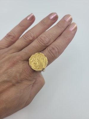 Lot 501 - A VICTORIAN 22CT GOLD FULL SOVEREIGN COIN...
