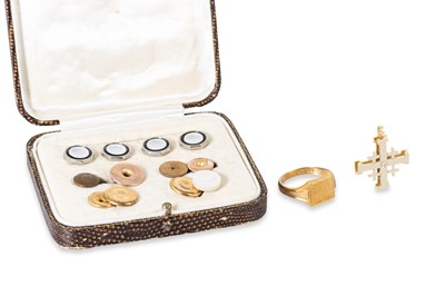 Lot 303 - A GOLD AND DIAMOND SET CROSS, together with a...