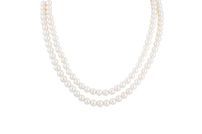 Lot 274 - A TWO ROWED CULTURED PEARL NECKLACE, the...