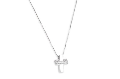 Lot 201 - A CONTEMPORARY DIAMOND SET CROSS, mounted in...